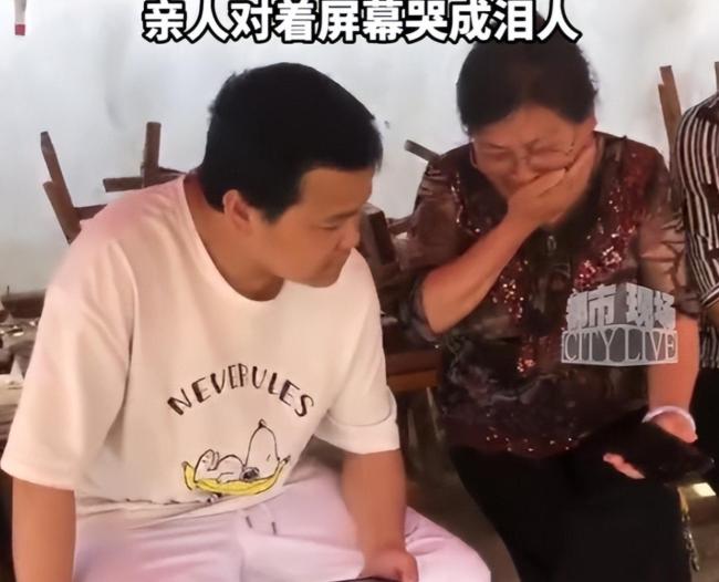 高武出事當(dāng)天雙胞胎哥哥感覺諸事不順 悲痛欲絕白發(fā)一夜