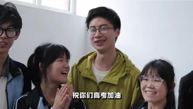高考744分的清華博士 告白去世母親
