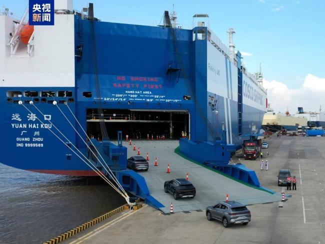 全國最大光伏汽車船交付廣州 綠色智能新航程