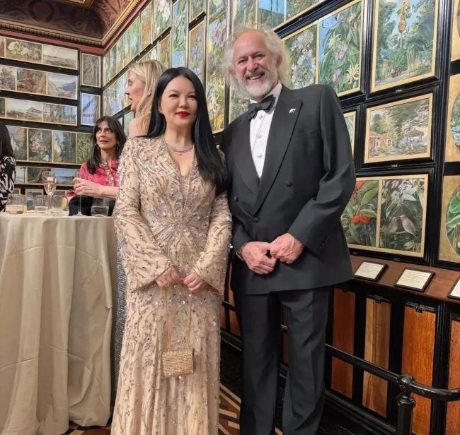 李湘带女儿面见英国皇室 遭网友群嘲 教育的起跑线差异