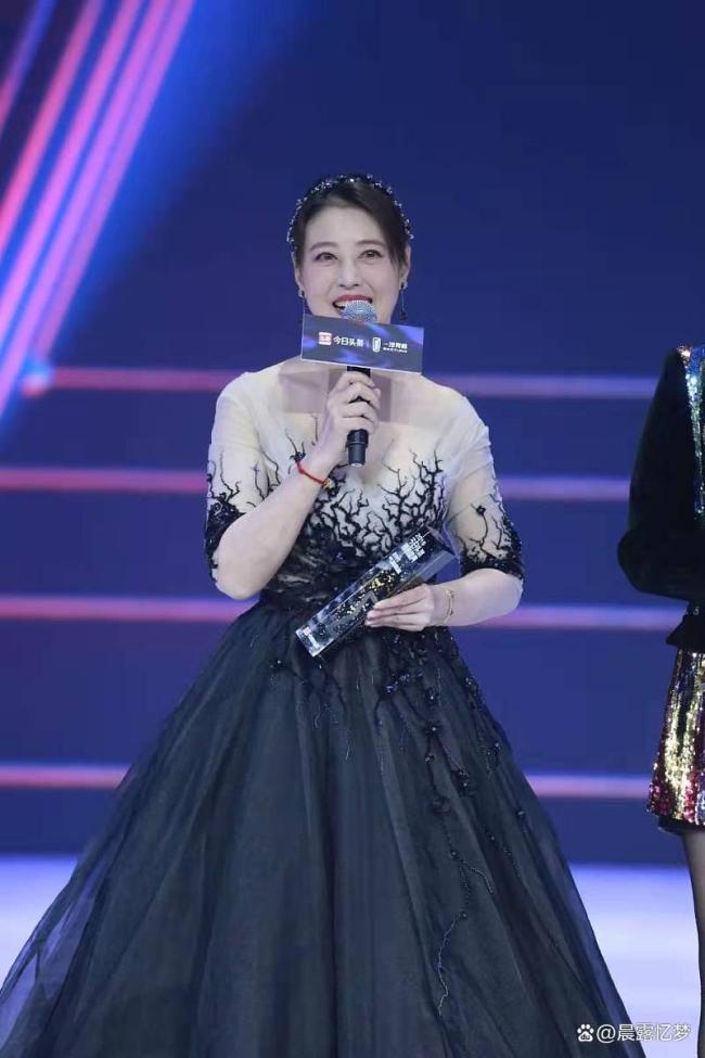 單依純《歌手2025》首期第一名 原創(chuàng)實力驚艷全場