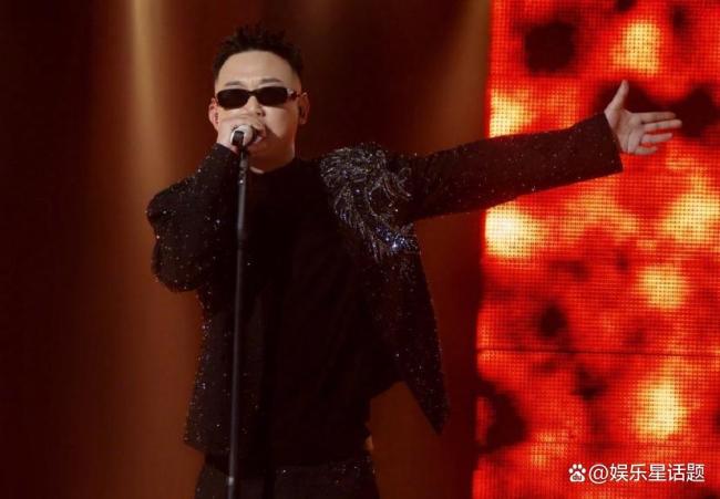王鹤棣让GAI别睡了 神仙友情引热议