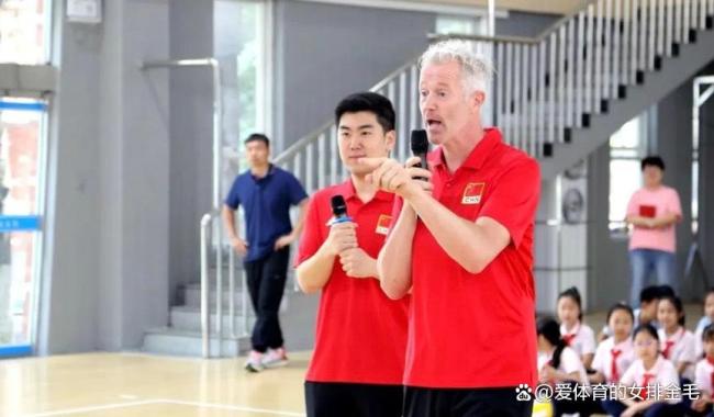 世界男排聯(lián)賽中國隊30人名單出爐 新老結(jié)合迎戰(zhàn)強敵