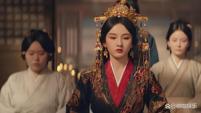 《折腰》孔雪兒教你撩漢 反派女配驚艷全場(chǎng)