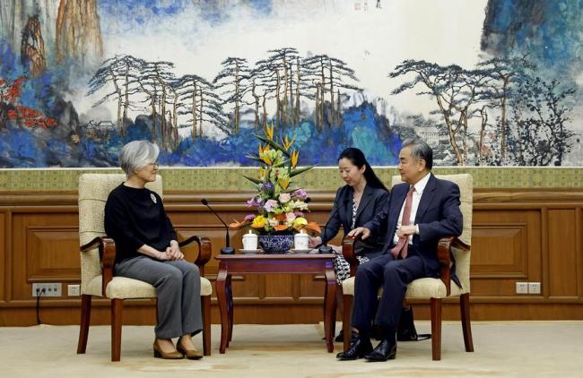 中方會(huì)見美國亞洲協(xié)會(huì)會(huì)長(zhǎng)說明什么 釋放緩和信號(hào)