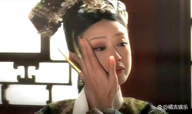 鄭曉龍這么多年還是愛眼淚往上擦