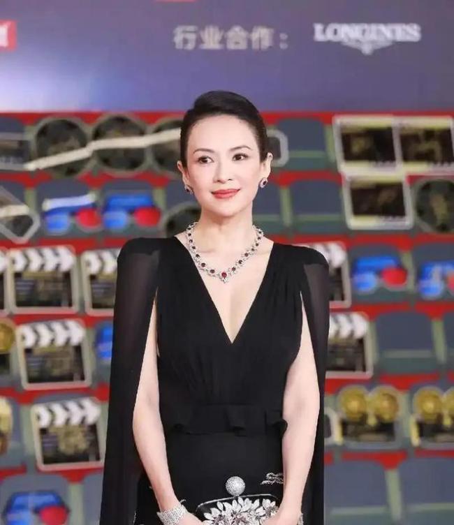 章子怡愿朱媛媛安息顺遂 深夜悼念引共鸣