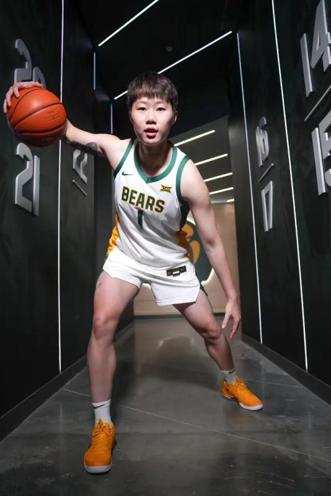 耐克簽下中國女籃19歲新星鄧雨婷 NCAA追夢之旅