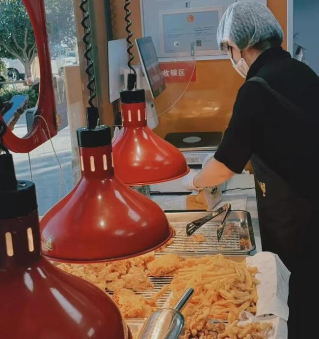 中式炸雞開始受到更多消費者的關(guān)注 古法傳承引爆市場