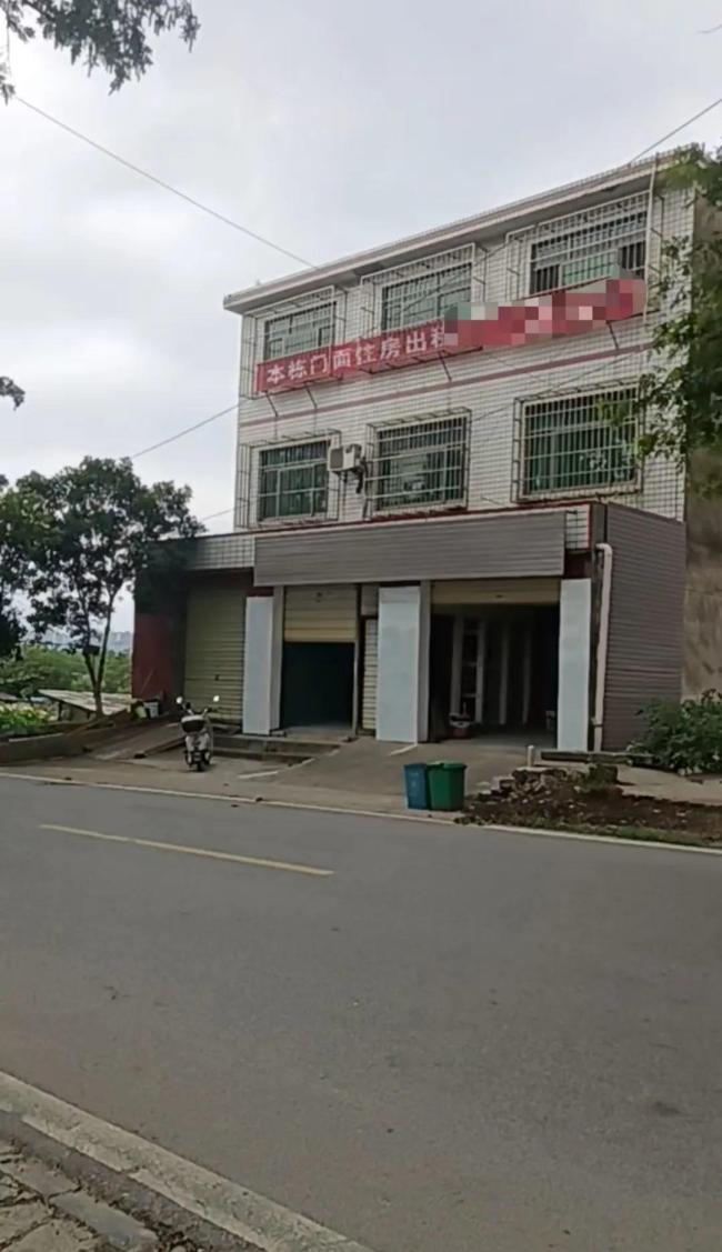 小區(qū)門口將開壽衣店引爭議 居民擔(dān)憂影響居住體驗(yàn)