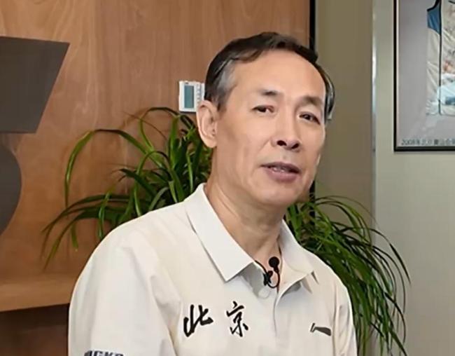 許利民祝福曾凡博能在NBA走得更遠(yuǎn)