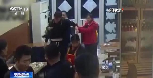 媒体评女子还手打伤醉汉改判无罪