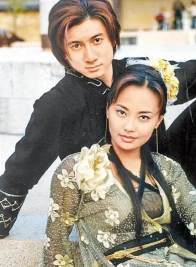 吳奇隆再傳離婚：縱橫貴圈30余年情史復(fù)雜,，前任境遇冰火兩重天