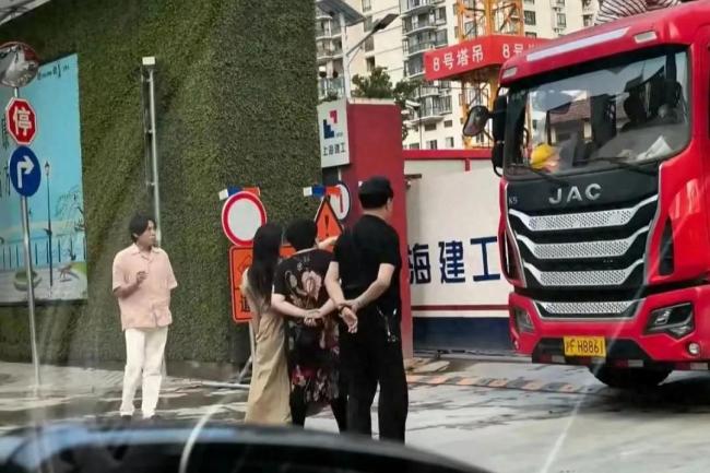 伊能静秦昊上海看房