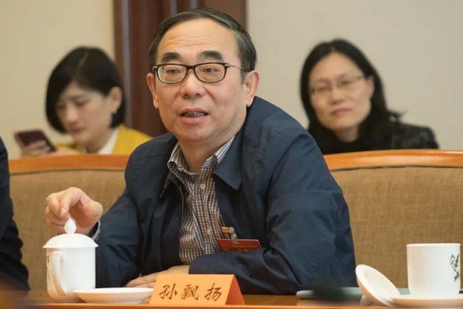 3600億巨頭再敲鐘要?！巴豕凇?證明自己依舊耀眼