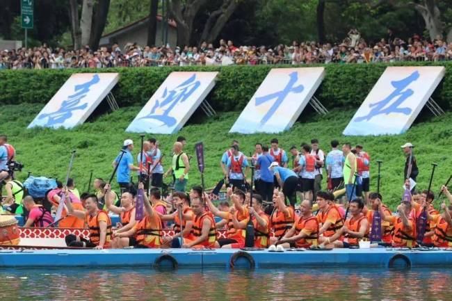 在廣州為何房東癡迷扒龍船,，江河湖海陸續(xù)上演“飆船”大片