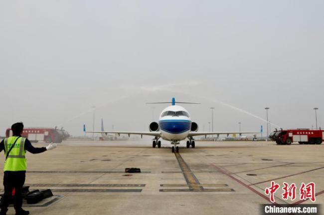 首架新C909客機(jī)加盟南航湖北 開(kāi)啟武漢航線新篇章