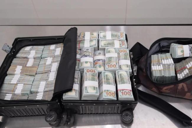 旅客攜帶230萬美金入境被查獲 超限未申報遭查扣