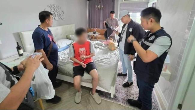 28歲中國網(wǎng)紅在泰被持刀搶劫 警方迅速破案抓獲嫌疑人