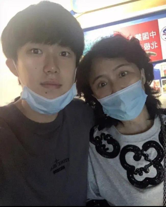 王楚钦谈18岁时妈妈给自己写的信!