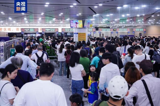 拱北口岸年内客流量突破5000万人次