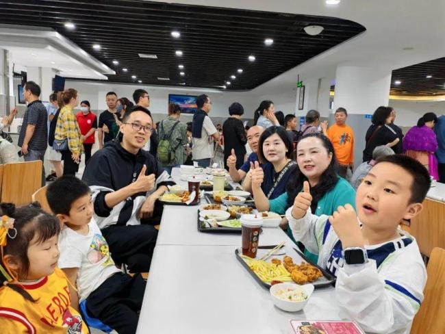 多地機(jī)關(guān)食堂端午假期向社會(huì)開(kāi)放 特色套餐迎客來(lái)