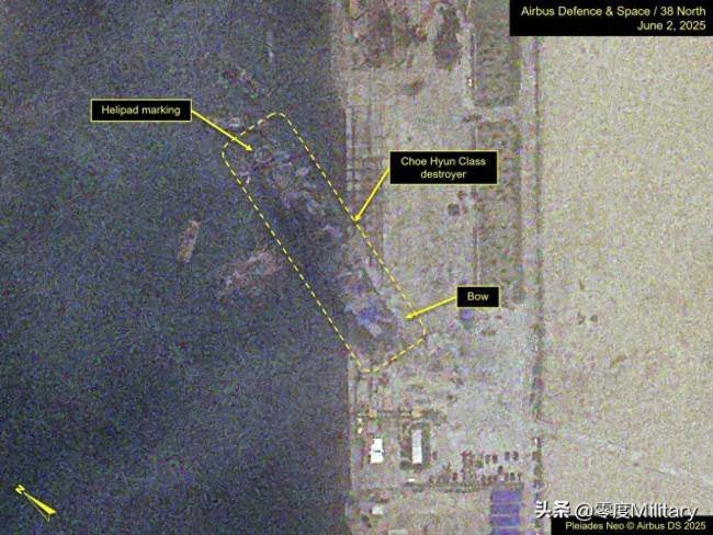 最新衛(wèi)星圖：朝鮮驅逐艦船頭并未被切 修復進展顯著