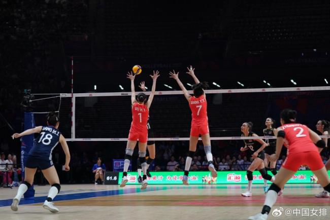 中国女排2-3不敌土耳其 激战五局惜败
