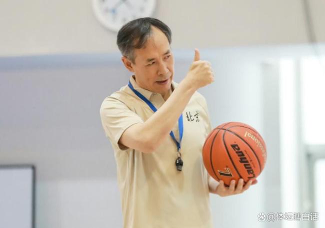 难求一胜！全运会资格赛新疆男篮惨败北京28分 吞下三连败垫底 方硕复苏助胜利