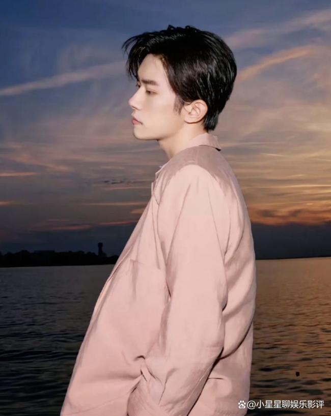 易烊千玺楔木上线 新EP《楔石》引发期待