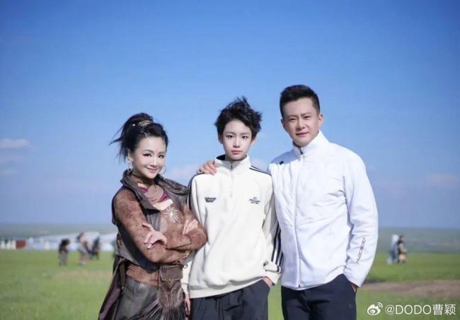 曹穎14歲兒子被贊“最帥星二代”