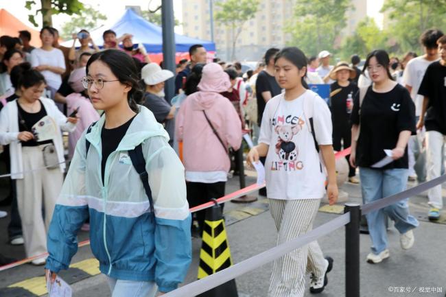 兒子高考媽媽晚上收到精準(zhǔn)詐騙短信 騙子精準(zhǔn)投毒