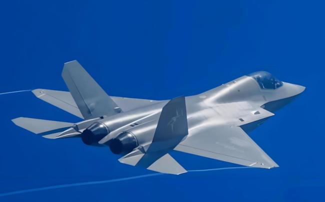 中国歼-35与美国F-35什么关系 美专家“抄袭”论引发争议