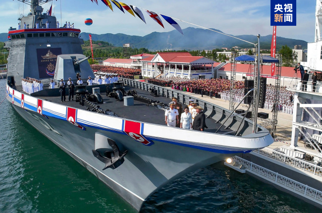 金正恩出席朝鮮海軍驅逐艦下水儀式