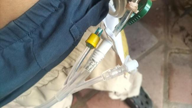 11岁男孩心愿是为父买导尿管 父亲节的特殊礼物