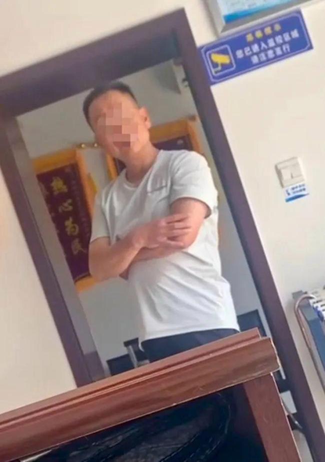教育局回應(yīng)家長反映情況被懟