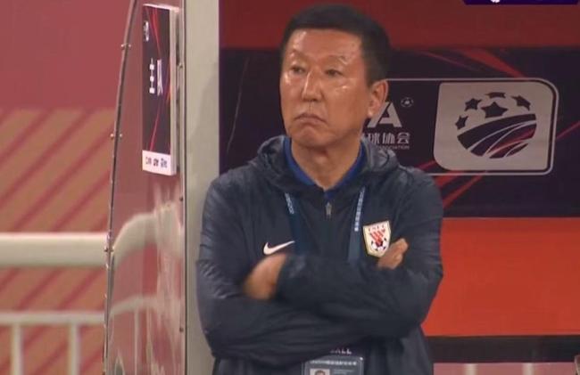 爭議？崔康熙再次缺席發(fā)布會,！讓助教出席+致歉,，名記怒斥：逃兵