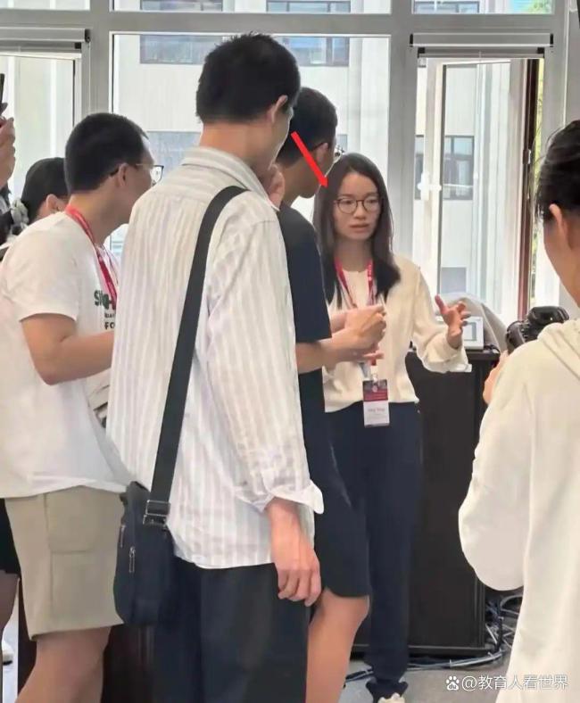 你怎么看拿王虹和韦东奕比较的现象 两种路径的交汇与启迪
