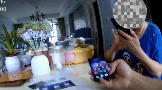 6旬阿姨为做晚饭保住166万 急着烧饭意外防骗