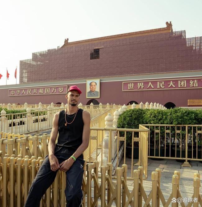 文班用中文感谢少林寺：自曝剃度一幕 习武画面 詹姆斯为他点赞