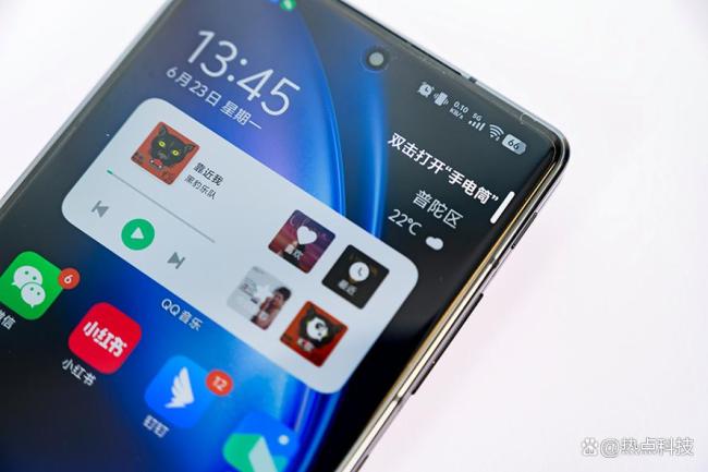 vivo X Fold5上手體驗(yàn) 輕薄大屏的雙持快樂(lè)源泉