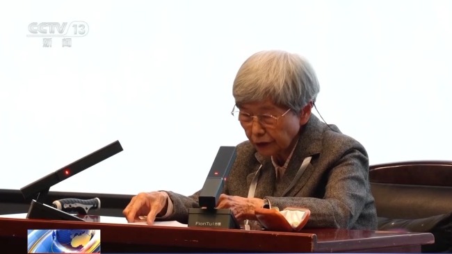馬英九率台灣青年參訪敦煌莫高窟
