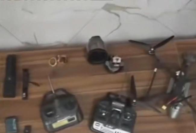 伊朗展示被捕摩萨德破坏小组武器！