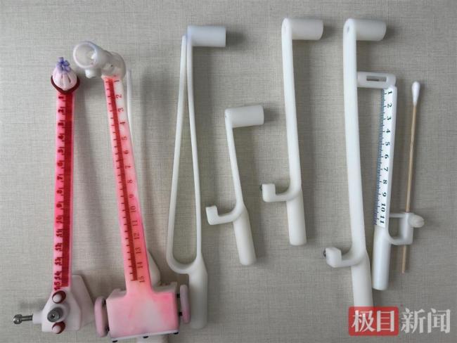 90后護(hù)士發(fā)明“會(huì)旋轉(zhuǎn)”的異物鉗 創(chuàng)新設(shè)計(jì)獲專(zhuān)利認(rèn)證