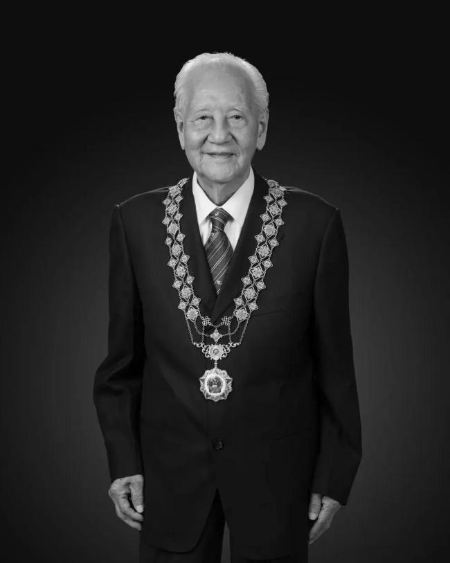黄旭华院士今日在广东家乡安葬 国之脊梁长眠故土