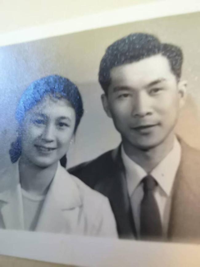 90歲婚紗設(shè)計(jì)師守護(hù)中式婚禮文化 喚起傳統(tǒng)婚俗尊重