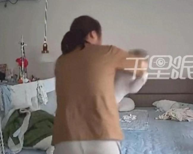 被育儿嫂大力摇晃婴儿的父亲已报警！