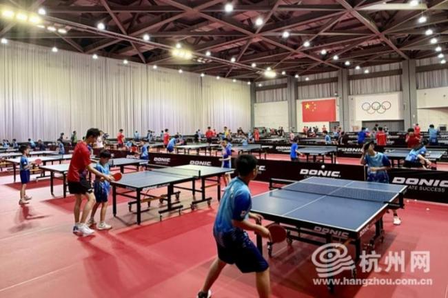 张继科乒乓球暑期集训营杭州开课 全球小将齐聚一堂