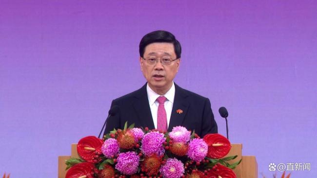 香港金紫荊廣場響起《如愿》 慶祝特區(qū)成立28周年