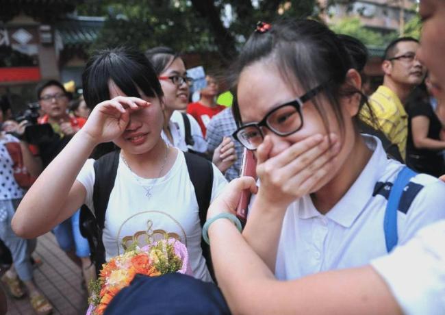 资助的小孩高考考了一百多名
